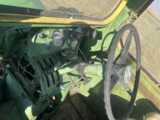 Image of John Deere 4020 equipment image 3