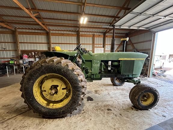 Image of John Deere 4020 equipment image 4