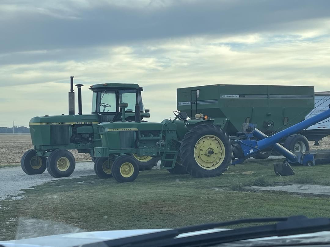 Image of John Deere 4020 Image 1
