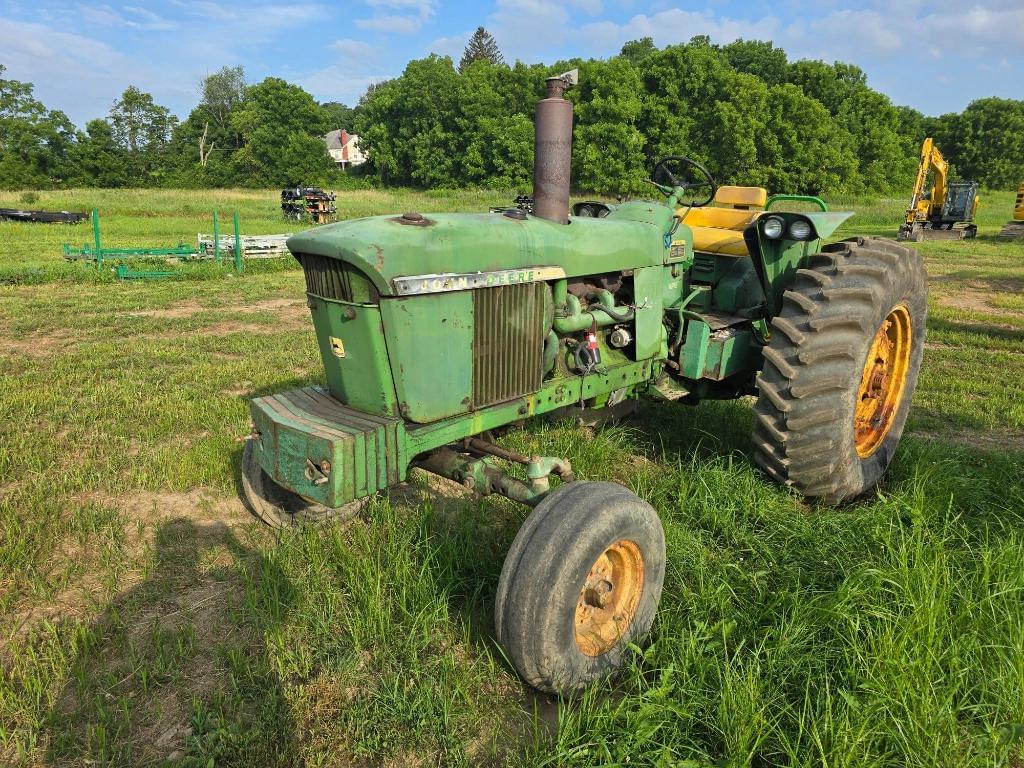 Image of John Deere 4020 Primary image