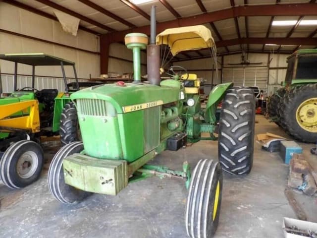 Image of John Deere 4020 equipment image 3