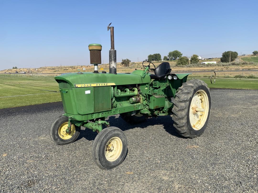 Image of John Deere 4020 Primary image