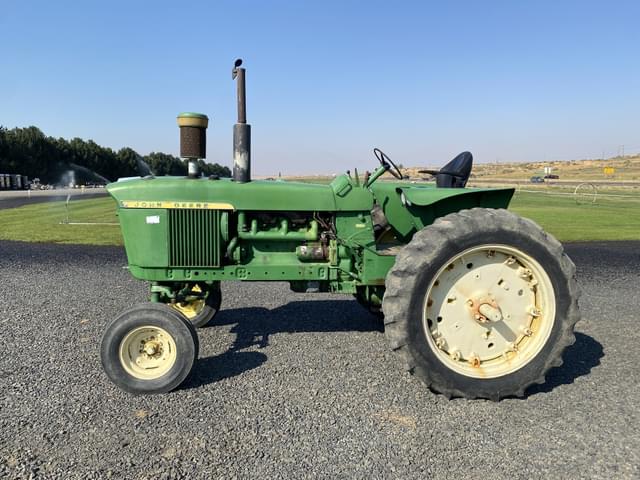 Image of John Deere 4020 equipment image 1