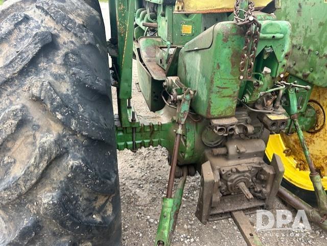 Image of John Deere 4020 equipment image 4
