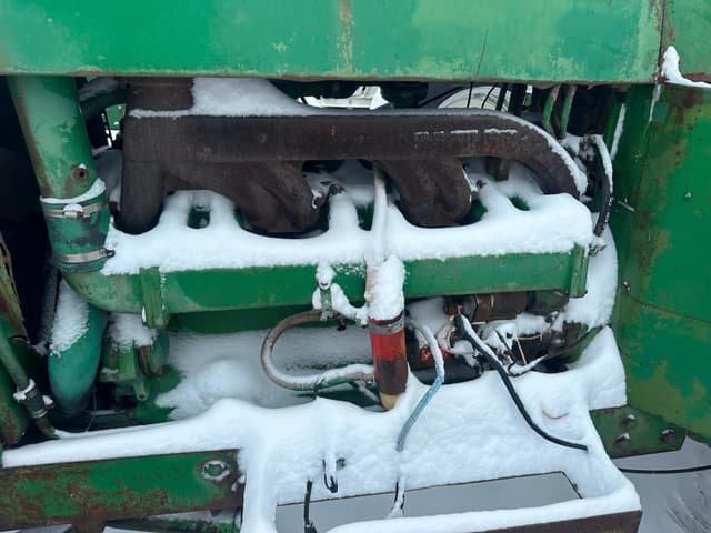 Image of John Deere 5010 equipment image 4