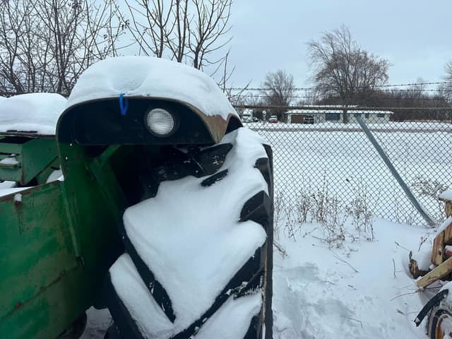 Image of John Deere 5010 equipment image 3