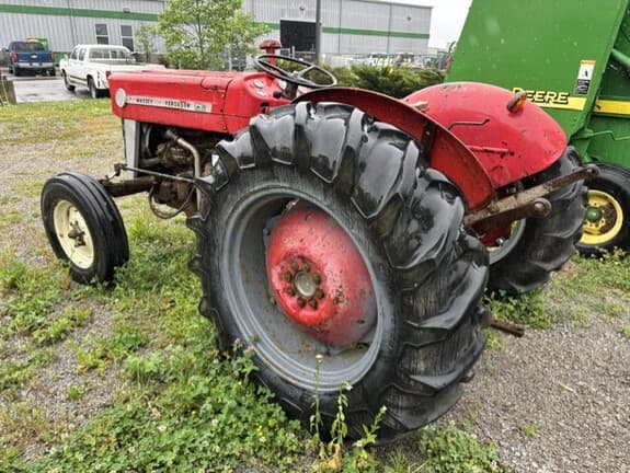 Image of Massey Ferguson 135 equipment image 4