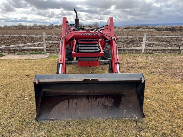 Image of Massey Ferguson 175 equipment image 1