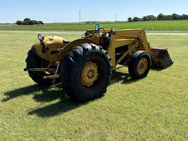Image of Massey Ferguson 202 equipment image 4