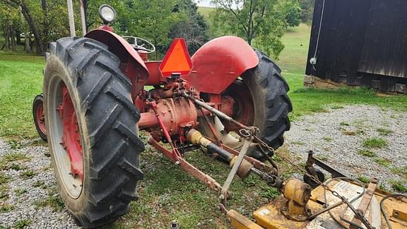 Image of Massey Ferguson 65 equipment image 3