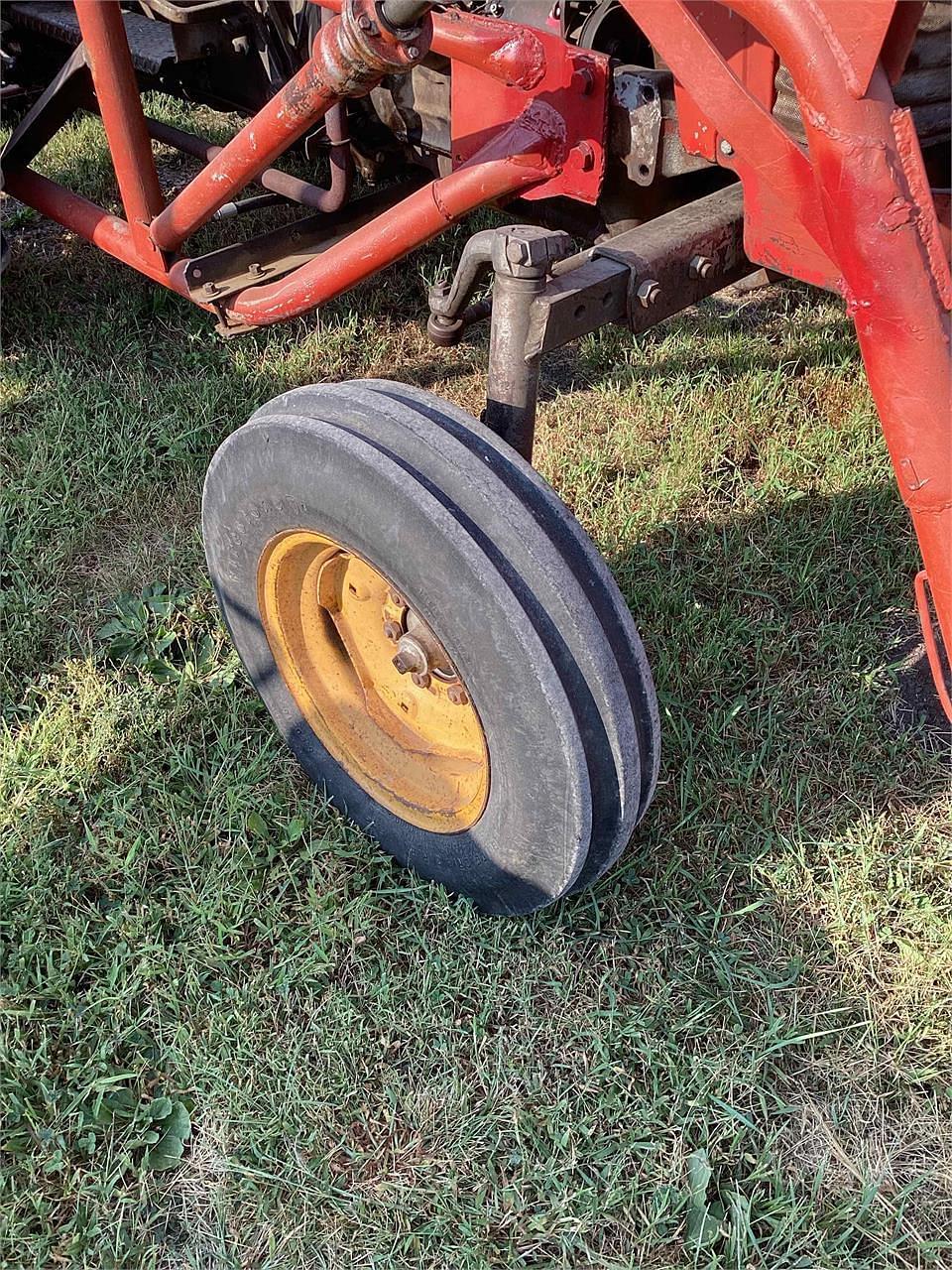 Image of Massey Ferguson 65 Primary image