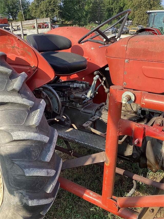 Image of Massey Ferguson 65 equipment image 3