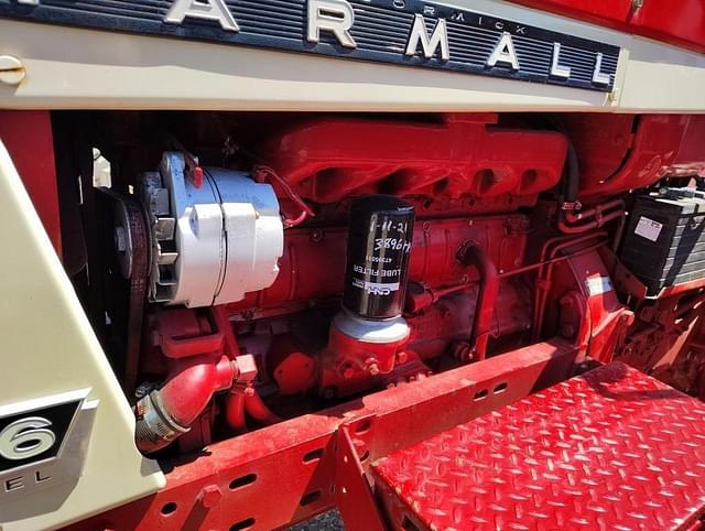 Image of International Harvester 706 equipment image 4