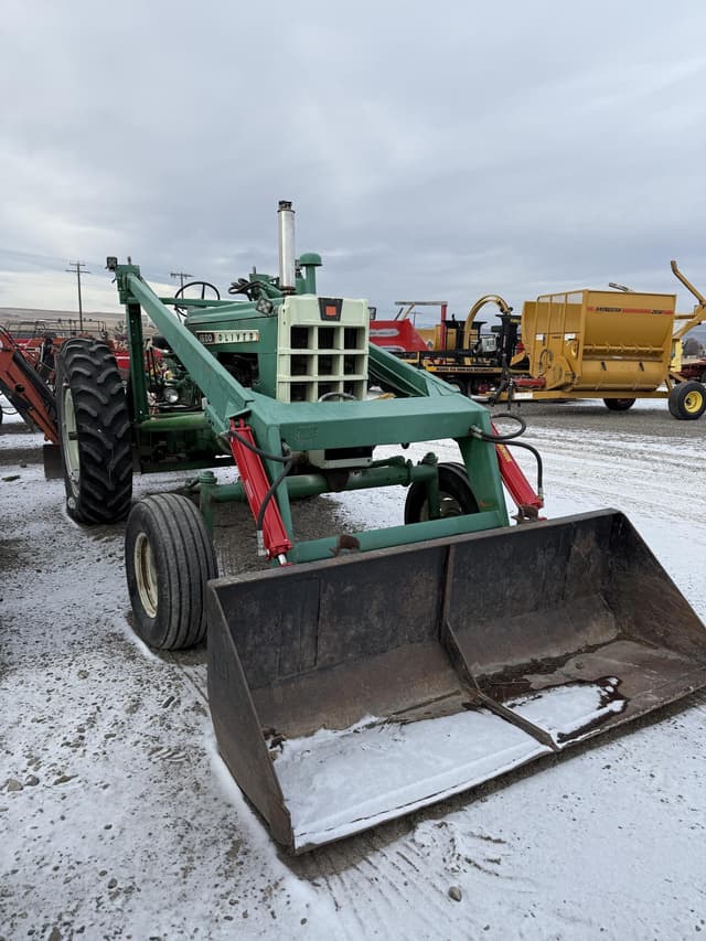 Image of Oliver 1600 equipment image 2