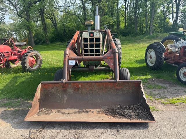 Image of Oliver 1650 equipment image 1