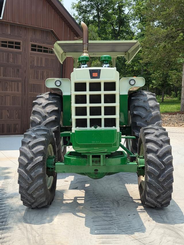 Image of Oliver 1900 equipment image 2