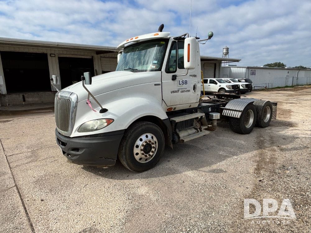 2010 International ProStar Equipment Image0