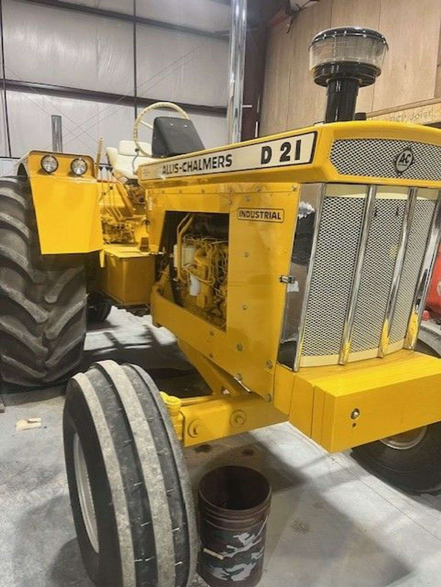 1965 Allis Chalmers D21 Equipment Image0