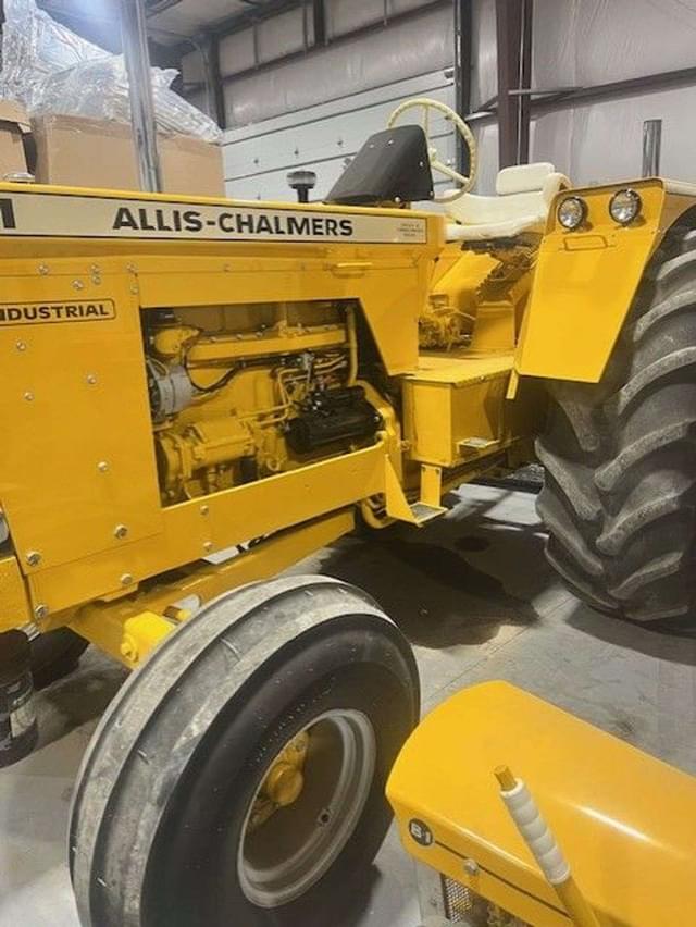 Image of Allis Chalmers D21 equipment image 3