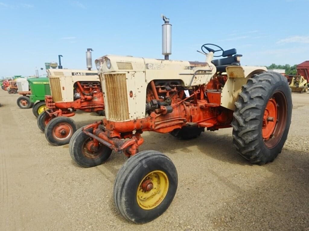 1965 Case 730 Equipment Image0