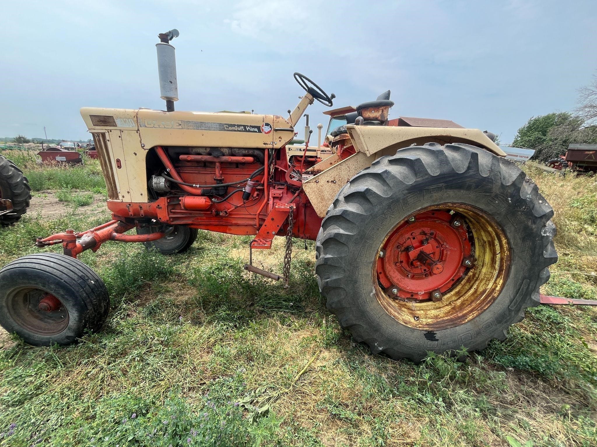 1965 Case 930 Equipment Image0