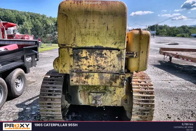 Image of Caterpillar 955H equipment image 3