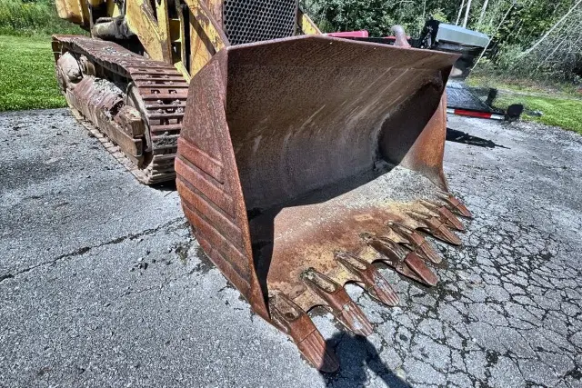 Image of Caterpillar 955H equipment image 4