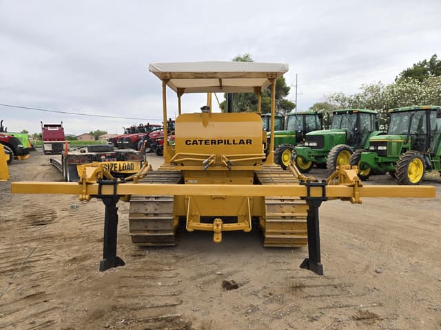 Image of Caterpillar D6C equipment image 3