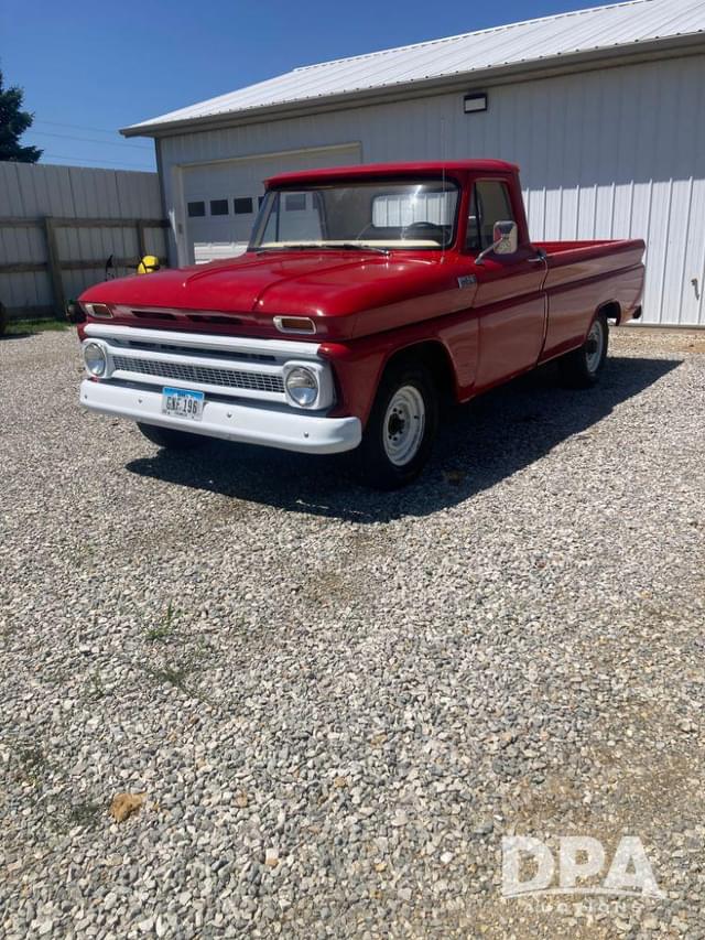 Image of Chevrolet C20 equipment image 3