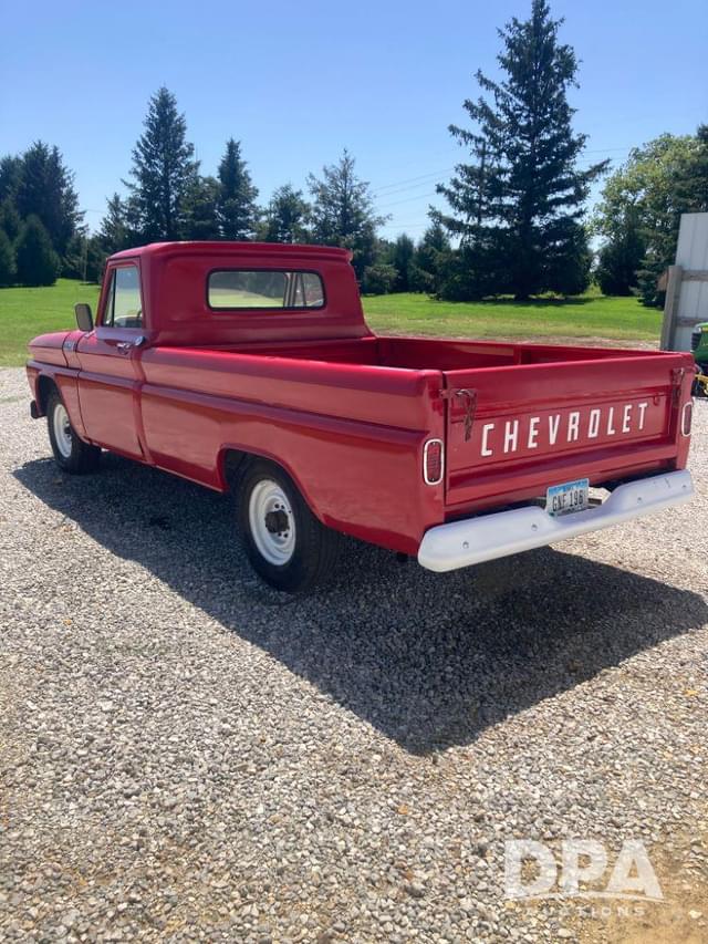 Image of Chevrolet C20 equipment image 2