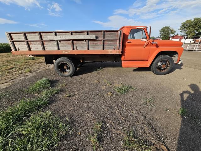 Image of Chevrolet C60 equipment image 3