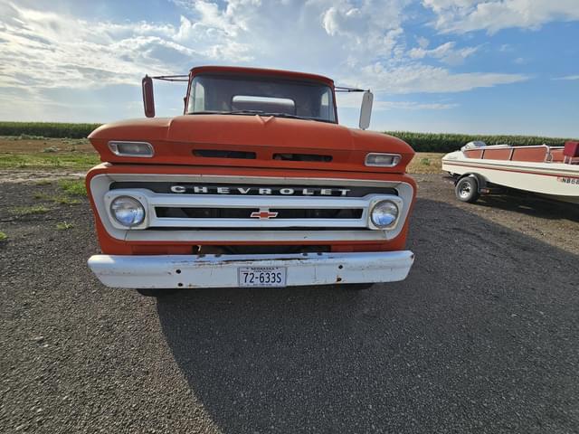 Image of Chevrolet C60 equipment image 1