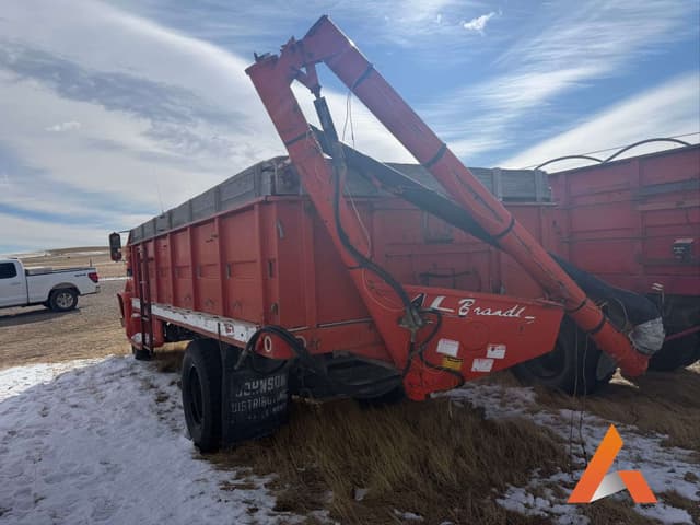 Image of Chevrolet C60 equipment image 2