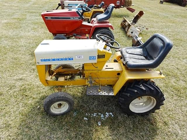 Image of Cub Cadet 122 equipment image 1