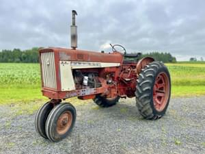 1965 Farmall 656 Image