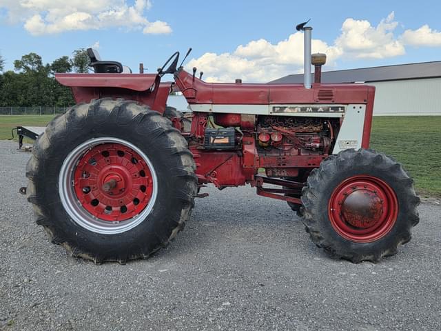 Image of Farmall 706 equipment image 3
