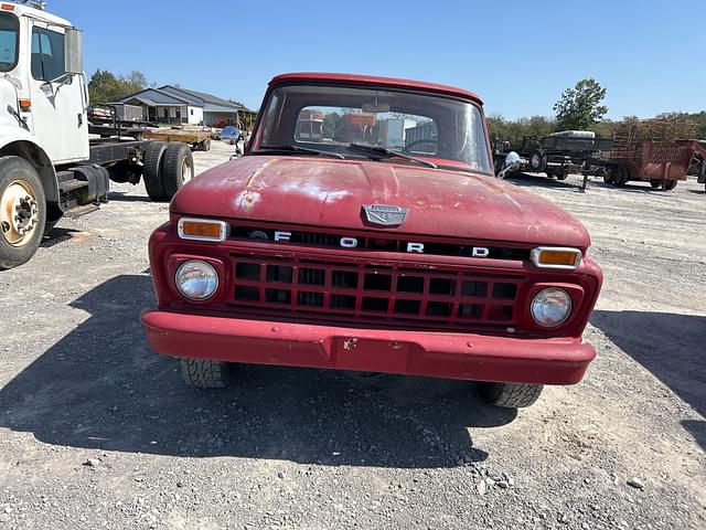 Image of Ford F-250 equipment image 1