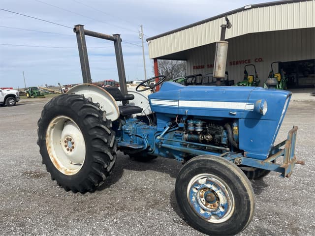 Image of Ford 3000 equipment image 2