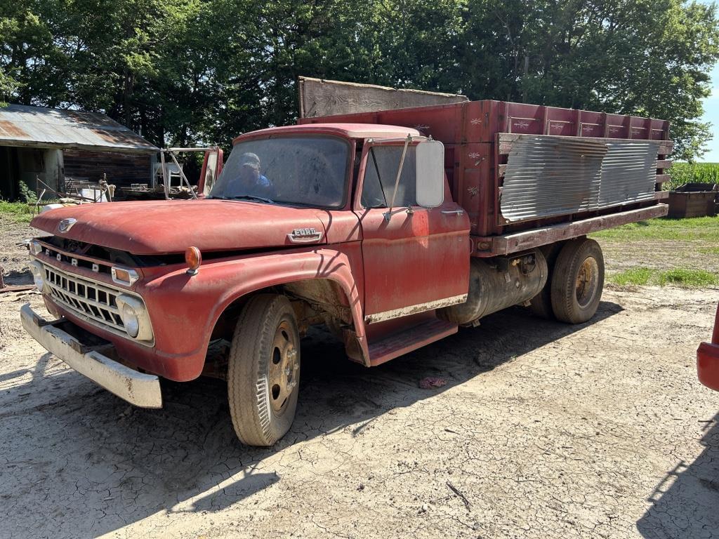 Image of Ford 600 Primary image