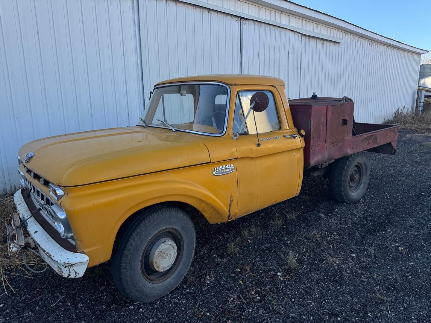 1965 Ford F-250 Equipment Image0