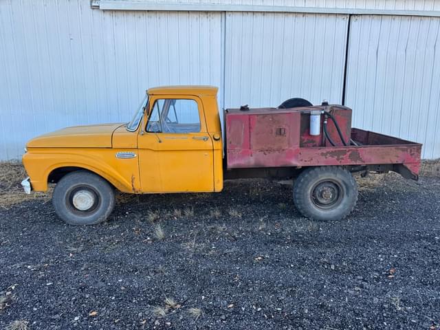 Image of Ford F-250 equipment image 1