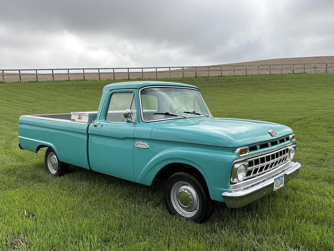 Image of Ford F-100 Primary image
