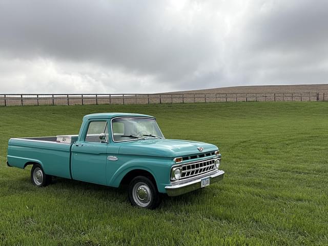 Image of Ford F-100 equipment image 3