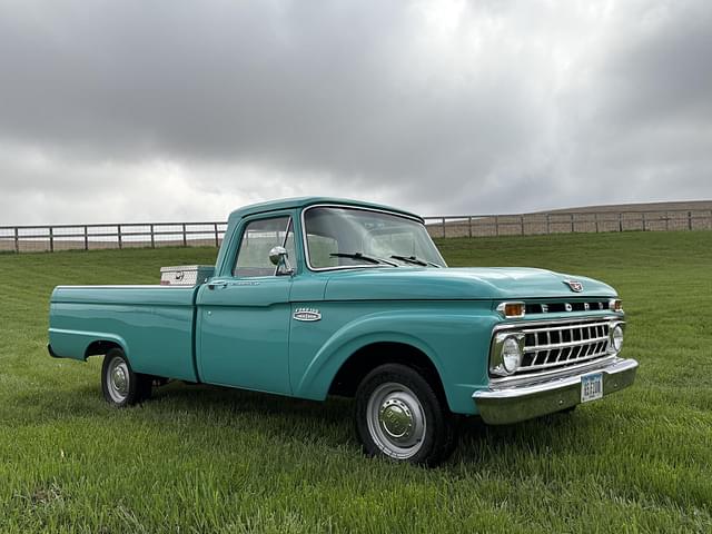 Image of Ford F-100 equipment image 1