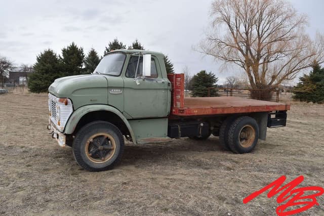 Image of Ford F-600 equipment image 1