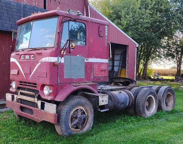 Image of GMC Undetermined equipment image 1