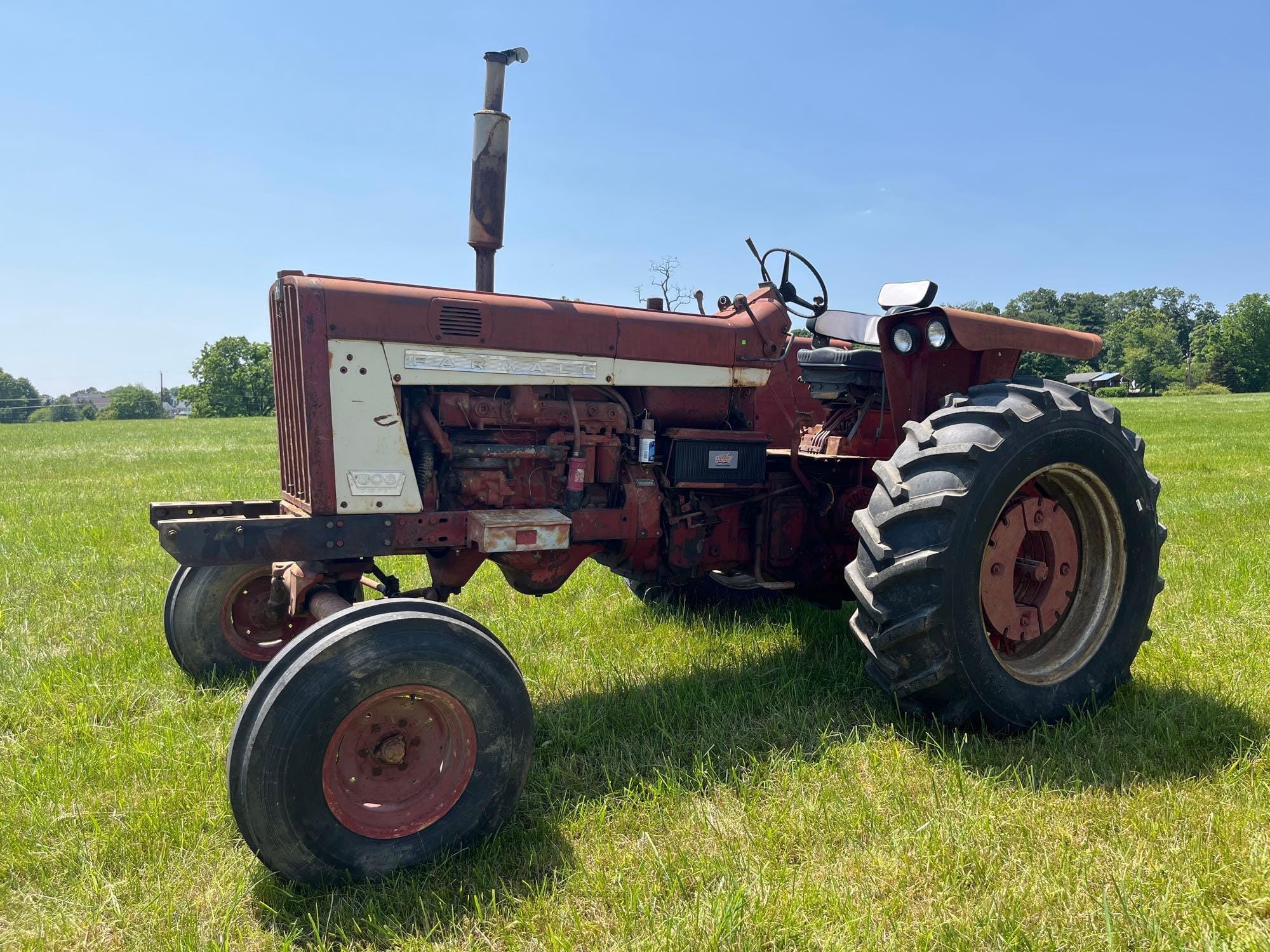 Main image International Harvester 806