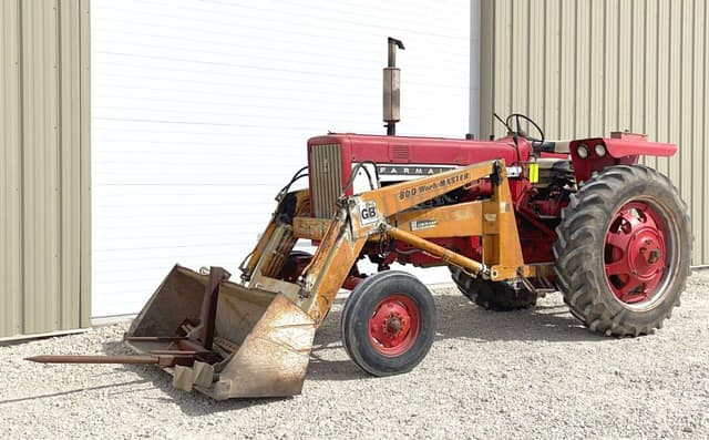 Image of International Harvester 656 equipment image 2