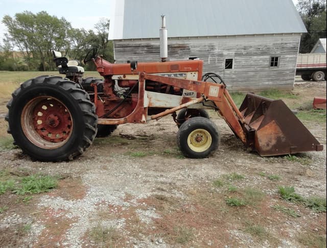 Image of International Harvester 706 equipment image 3