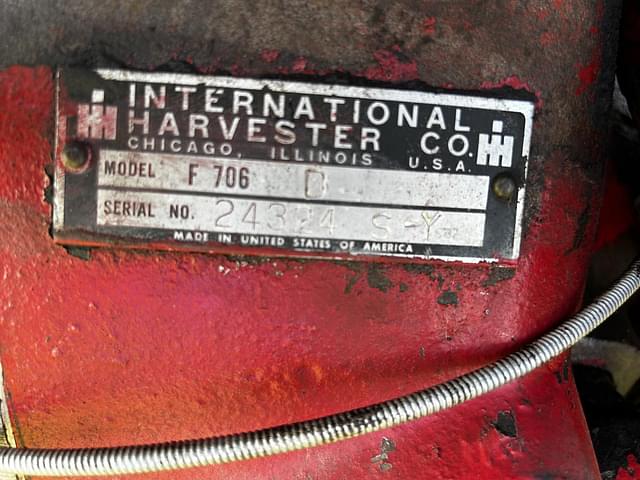 Image of International Harvester 706 equipment image 1